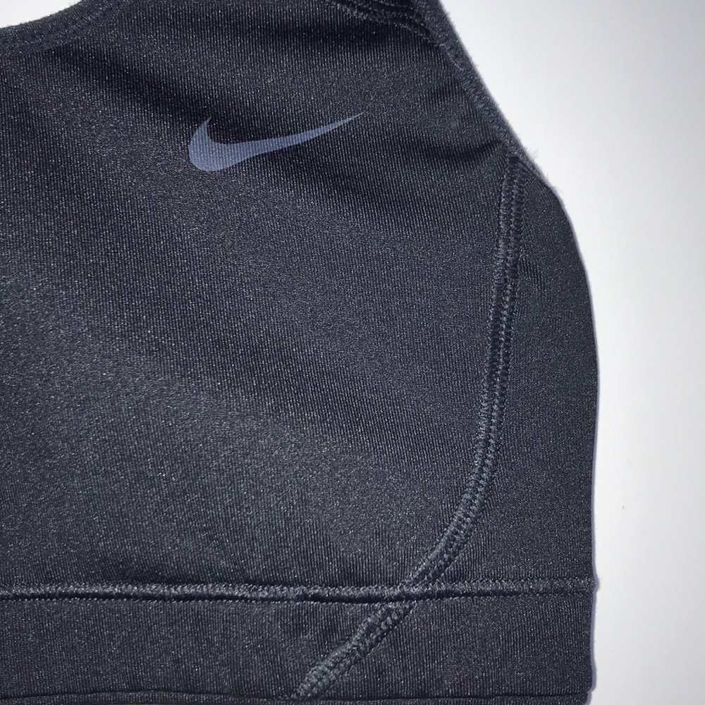Nike Dri-Fit XS Sportsbra - Picture 4 of 6